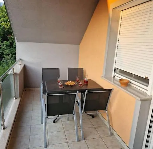 Apartma Aurora 公寓