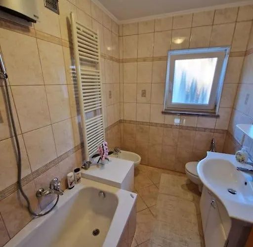 Apartma Aurora 公寓 Hrase